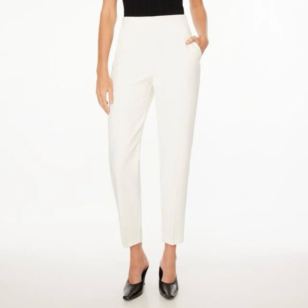Vintage Valentino white high-waisted tapered-leg trousers. 🤍